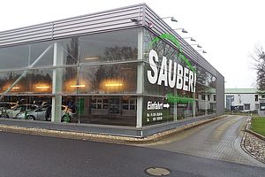 Harreither Industrie-Fußbodenheizung in der Staubsaugerhalle der Hoffelner Waschanlage